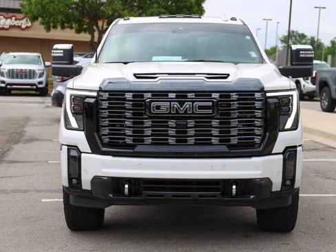 Used 2024 GMC Sierra 2500 Denali Ultimate w/ Max Trailering Package AWD/4WD image 2