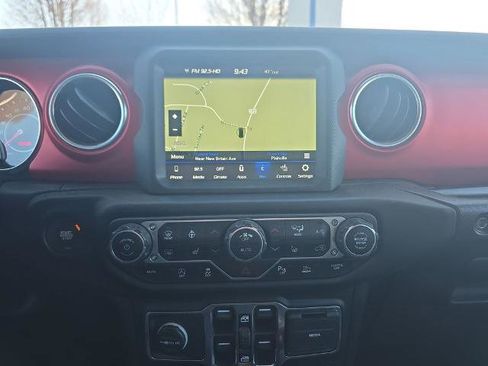 Used 2021 Jeep Wrangler Unlimited Rubicon image 32