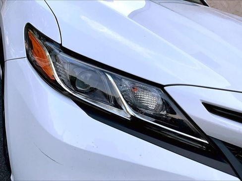 Certified 2020 Toyota Camry SE w/ Carpet Mat Package FWD image 27
