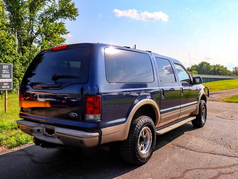 Used 2003 Ford Excursion Eddie Bauer image 3