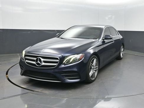 Used 2019 Mercedes-Benz E 300 image 1