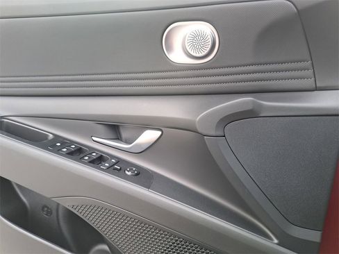 New 2024 Hyundai Elantra SEL w/ Convenience Package image 26