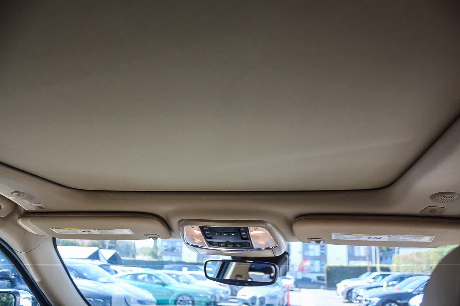 Used 2021 Jeep Grand Cherokee Overland AWD/4WD image 15