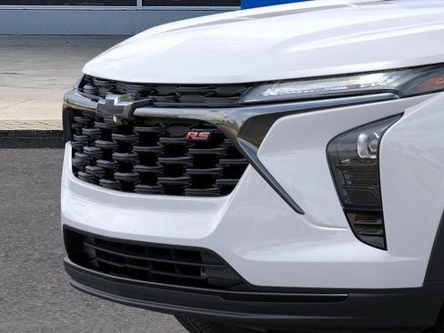 New 2026 Chevrolet Trax RS w/ Sunroof Package FWD image 37