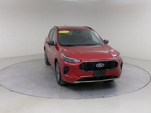 Certified 2024 Ford Escape ST-Line w/ Equipment Group 301A image 9