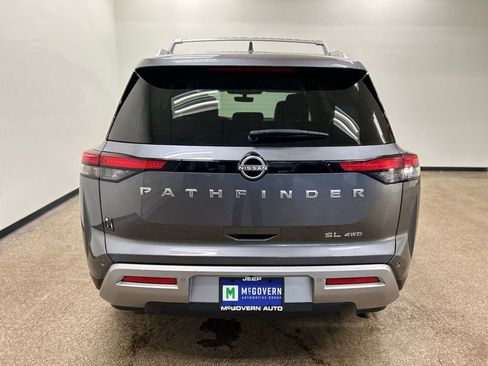Used 2024 Nissan Pathfinder SL image 4