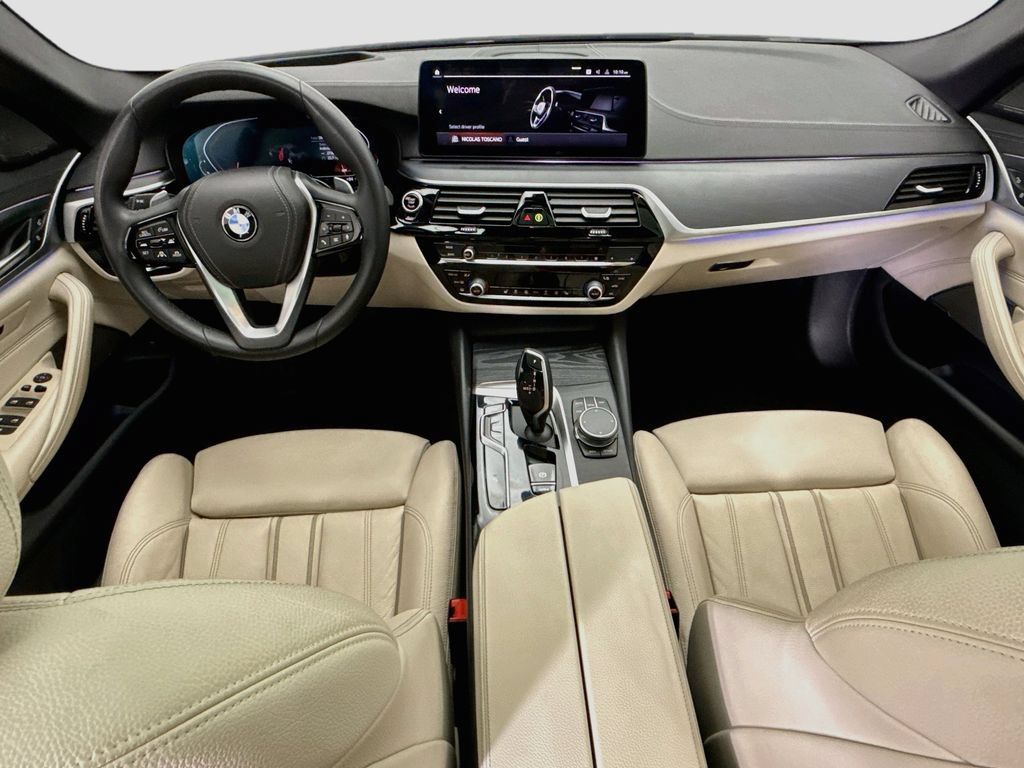 Certified 2023 BMW 530i w/ Premium Package RWD image 13