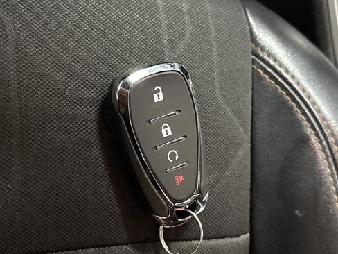 Used 2019 Chevrolet Trax LT w/ LT Convenience Package image 23