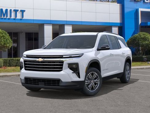 New 2026 Chevrolet Traverse LT w/ Enhanced Driving Package FWD image 6
