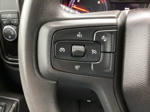 Used 2023 Chevrolet Silverado 1500 Custom image 6