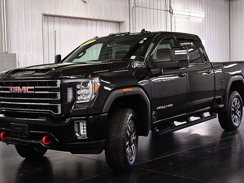 Used 2022 GMC Sierra 2500 AT4 w/ Gooseneck/5TH Wheel Package image 3