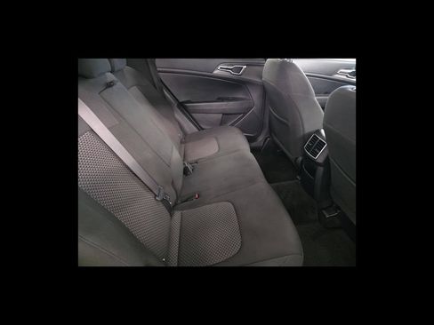 Used 2024 Kia Sportage LX AWD/4WD image 19