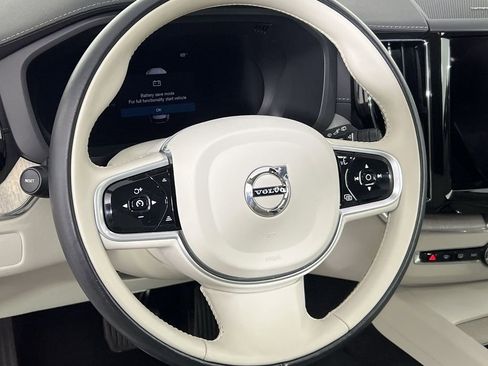 Certified 2023 Volvo XC60 B5 Ultimate w/ Protection Package Premier image 13