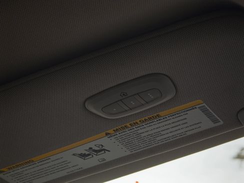 Used 2021 Chrysler Pacifica Limited FWD image 23