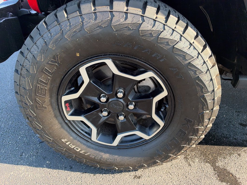 Used 2020 Jeep Gladiator Rubicon w/ Cold Weather Group AWD/4WD image 11