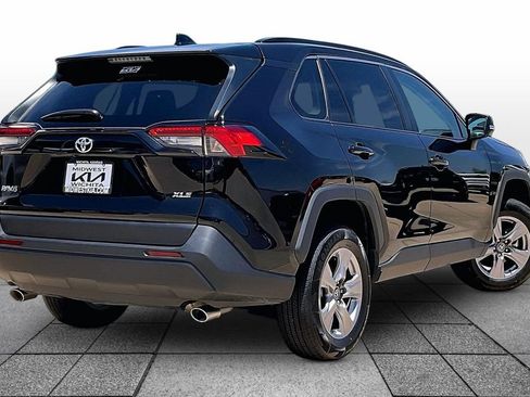 Used 2025 Toyota RAV4 XLE FWD image 13