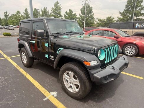 Used 2020 Jeep Wrangler Sport AWD/4WD image 2