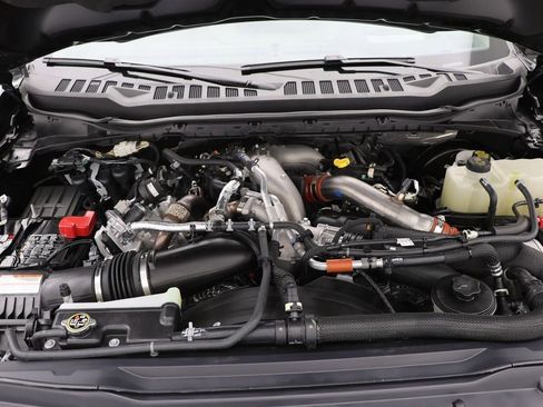 Used 2025 Ford F250 Platinum w/ Platinum Plus Package image 46