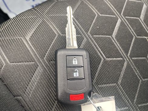 Used 2025 Mitsubishi Outlander Sport ES image 30