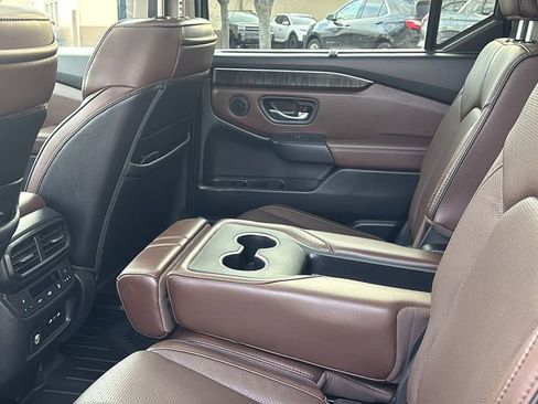 Certified 2024 Honda Pilot Elite image 30