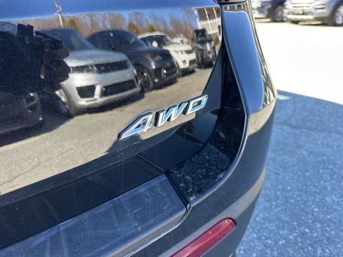 Used 2025 Ford Explorer ST-Line w/ ST-Line Street Pack image 32