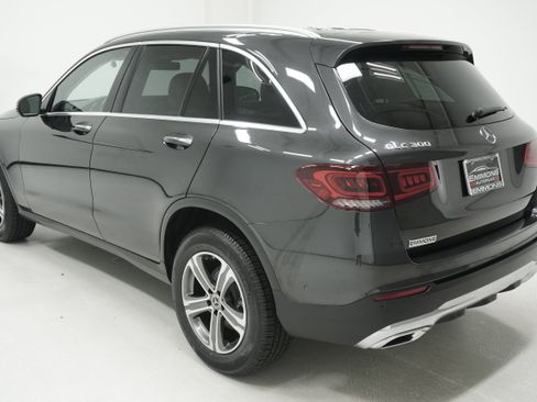 Used 2022 Mercedes-Benz GLC 300 image 6