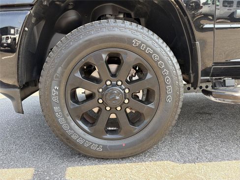Used 2024 RAM 2500 Big Horn w/ Night Edition AWD/4WD image 12