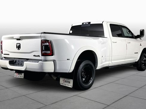Used 2022 RAM 3500 Laramie image 13