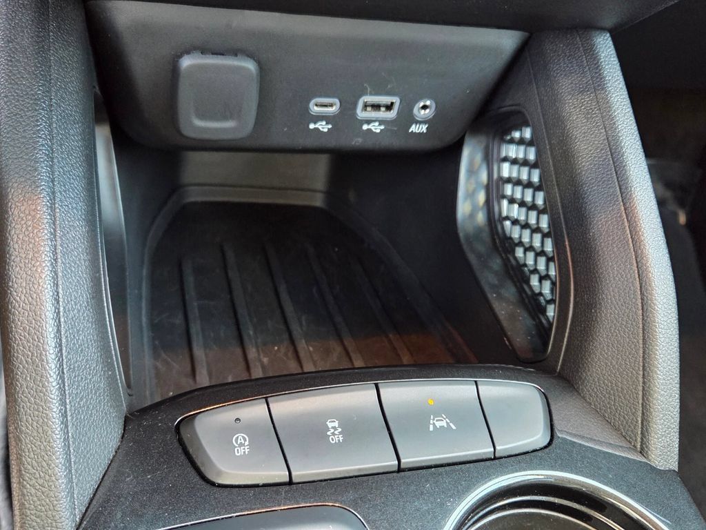 Certified 2023 Chevrolet TrailBlazer LT FWD image 23