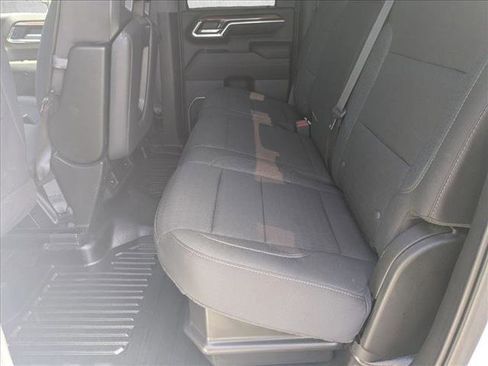 Used 2024 Chevrolet Silverado 2500 LT AWD/4WD image 18
