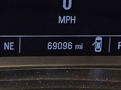 Used 2023 Chevrolet Malibu LT image 28