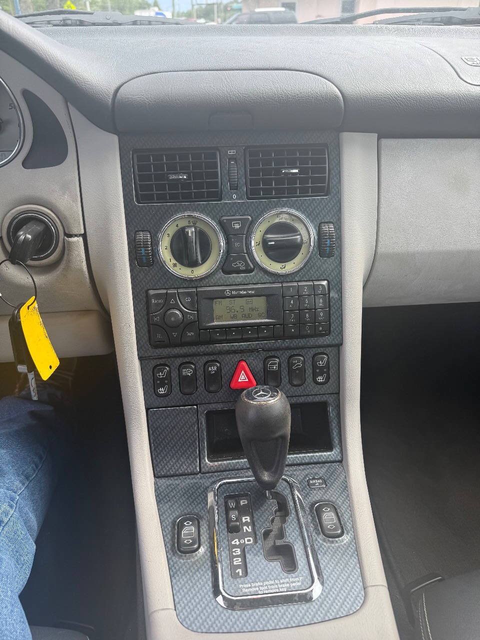 Used 2000 Mercedes-Benz SLK 230 image 9