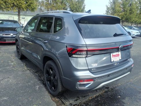 New 2026 Volkswagen Taos SEL AWD/4WD image 3