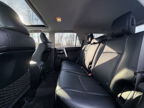 Used 2020 Toyota 4Runner Limited image 32