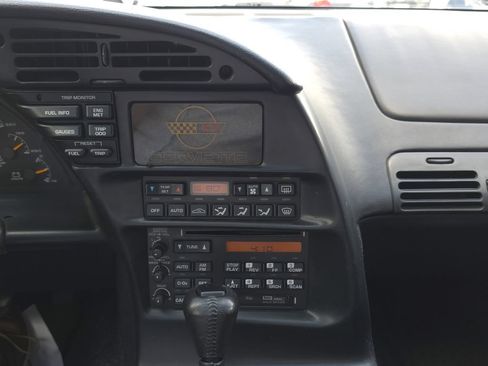 Used 1996 Chevrolet Corvette Coupe RWD image 17