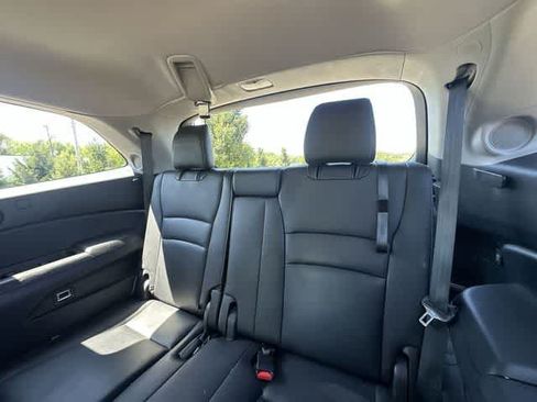 Used 2019 Honda Pilot Touring image 25