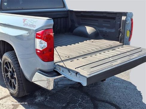 Used 2020 Toyota Tundra SR5 w/ SR5 Upgrade Package image 36