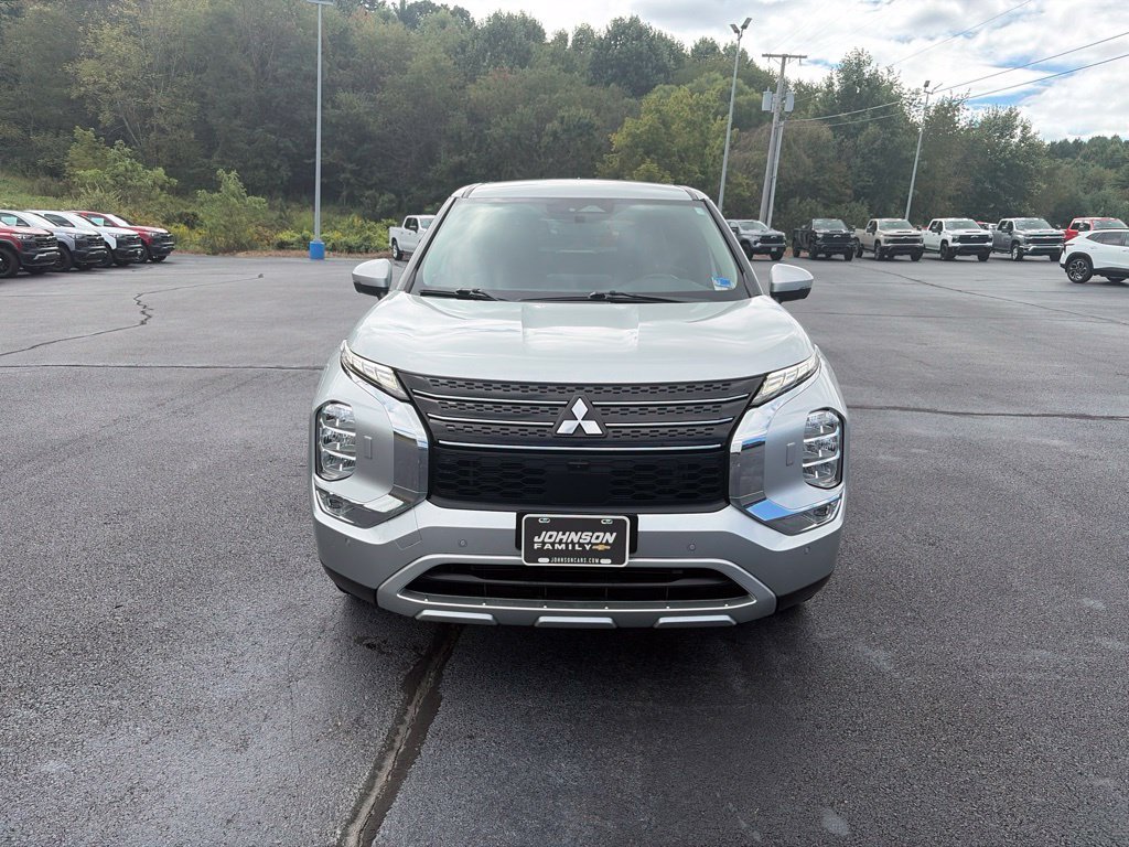 Used 2024 Mitsubishi Outlander SE Black Edition AWD/4WD image 3