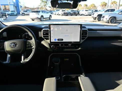 Used 2025 Toyota Tundra Limited image 12