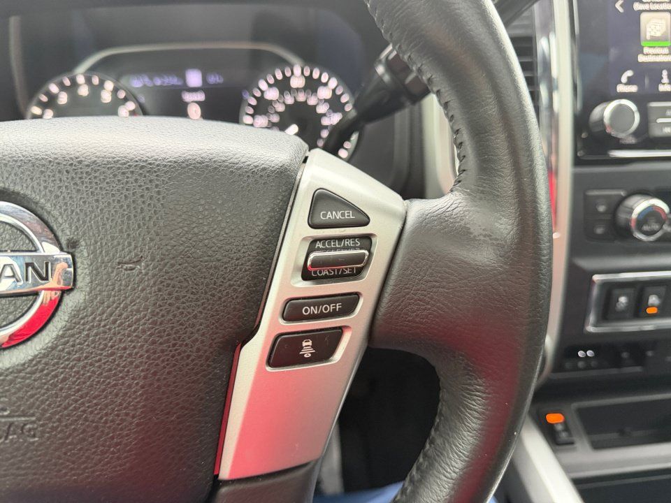 Used 2020 Nissan Titan SL w/ Moonroof Package AWD/4WD image 19