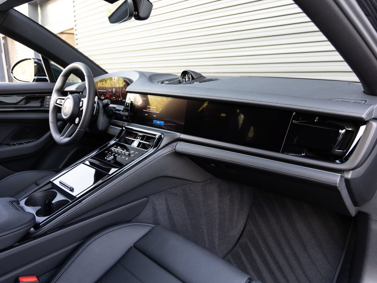 Certified 2026 Porsche Panamera RWD image 34