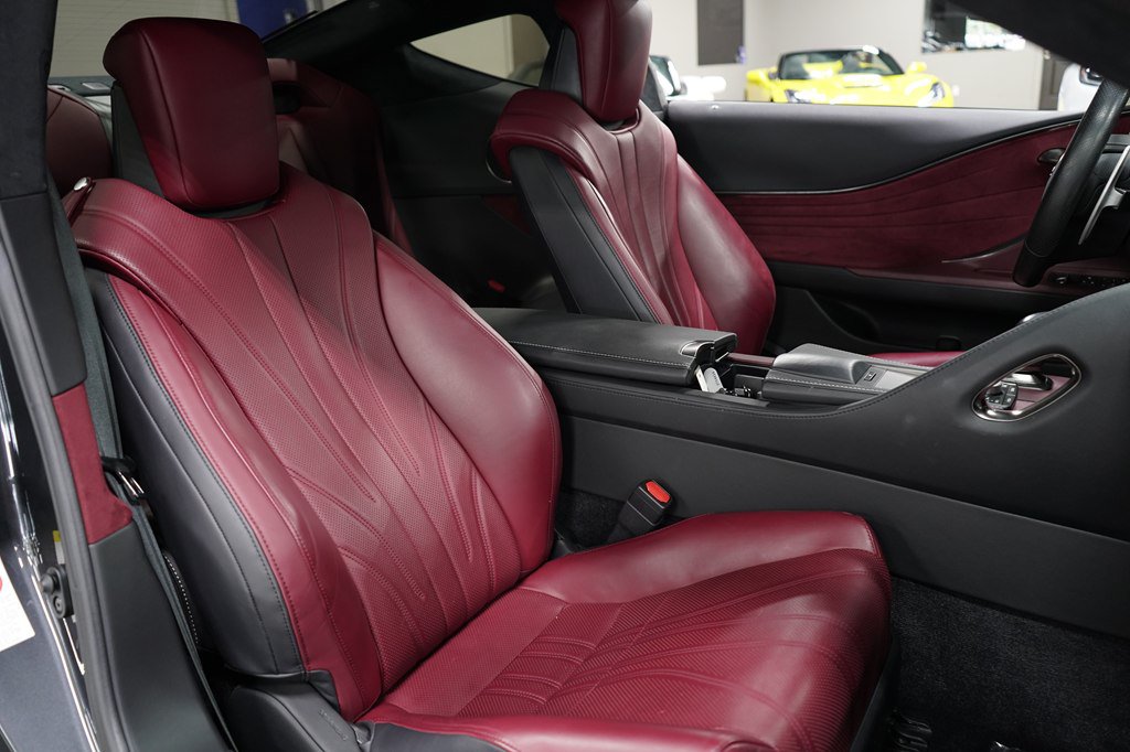 Used 2018 Lexus LC 500 Coupe w/ Touring Package RWD image 24