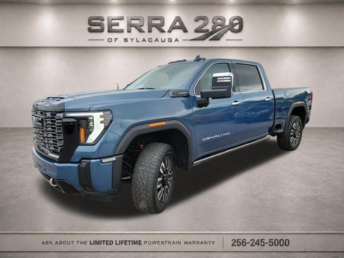 Used 2025 GMC Sierra 2500 Denali Ultimate AWD/4WD image 3