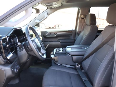 Used 2025 Chevrolet Silverado 1500 LT image 10