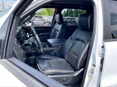 Used 2024 RAM 1500 Limited AWD/4WD image 9