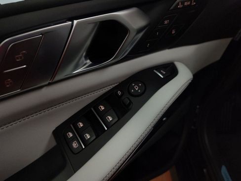 New 2026 BMW X7 xDrive40i w/ M Sport Package image 12