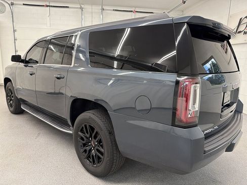 Used 2020 GMC Yukon XL SLT w/ Open Road Package AWD/4WD image 7