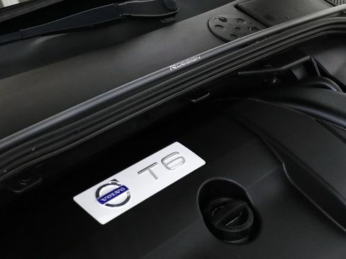 Used 2015 Volvo V60 T6 R-Design Platinum w/ Climate Package AWD/4WD image 30