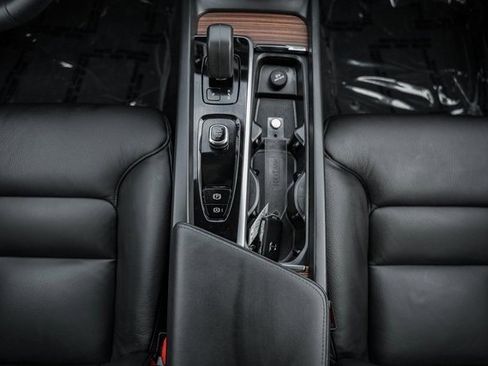 Used 2023 Volvo S60 B5 Plus w/ Climate Package image 23