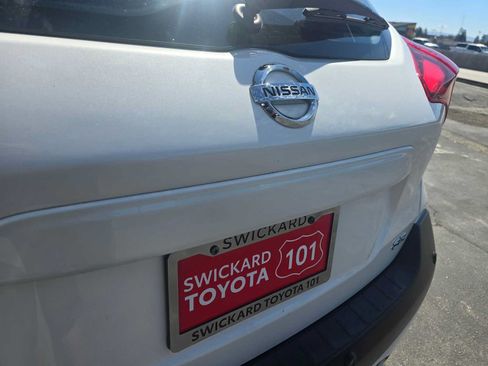 Used 2020 Nissan Kicks SR w/ SR Premium Package FWD image 13